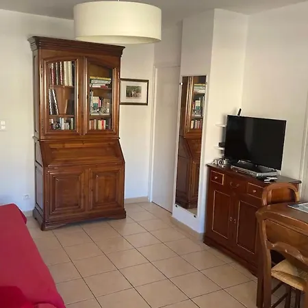 Apartment Modest- Spacious Apt With Wifi In Ajaccio !